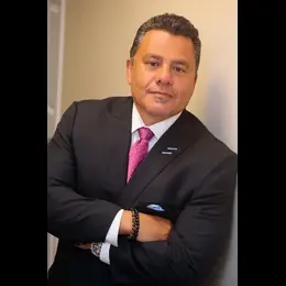 Robert R Castro