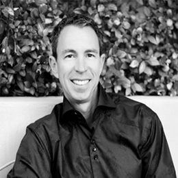 Daniel  Simon