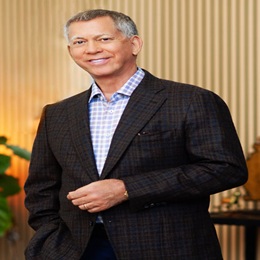 Elliott Burdette