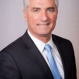 Robert R. Berluti